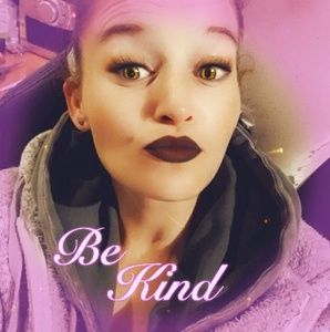 Meet your Posher, Nikita